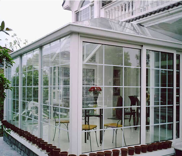 4 Reasons Why Sunrooms Are So Popular